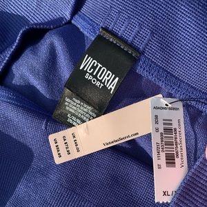 Victoria’s Secret seamless fights